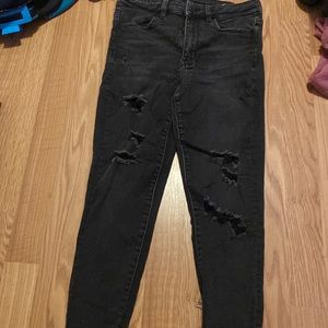 Black ripped skinny jeans